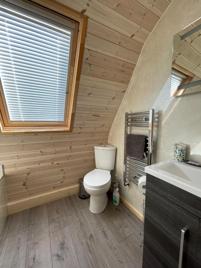 Rabbit Glamping Pod School House Farm Hotel Leighton  Exterior photo